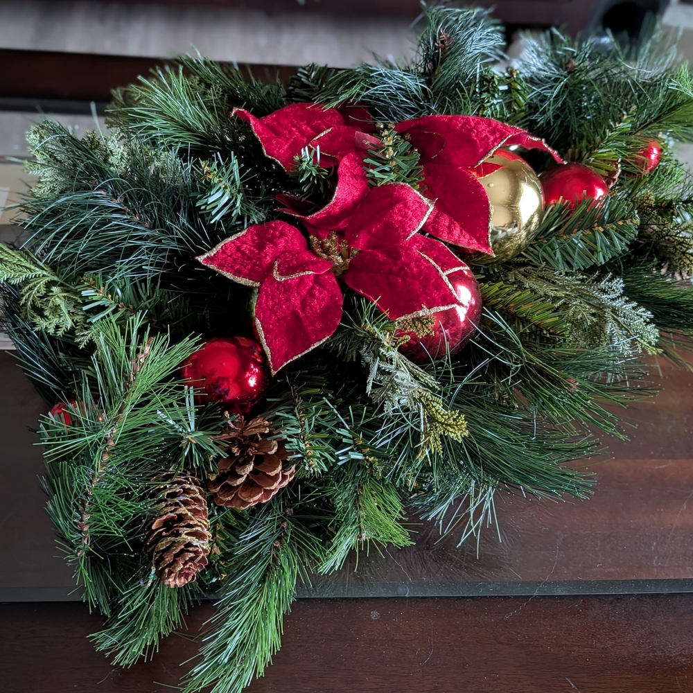 Festive Red and Gold Holiday Garland